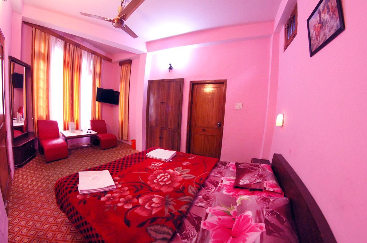 Hotel Aroma Classic Kulu Zewnętrze zdjęcie